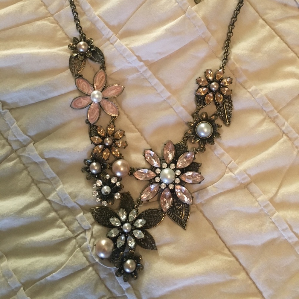 Fashion necklace